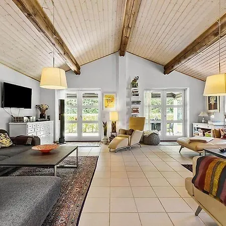 8860-glesborg-floden-72 *