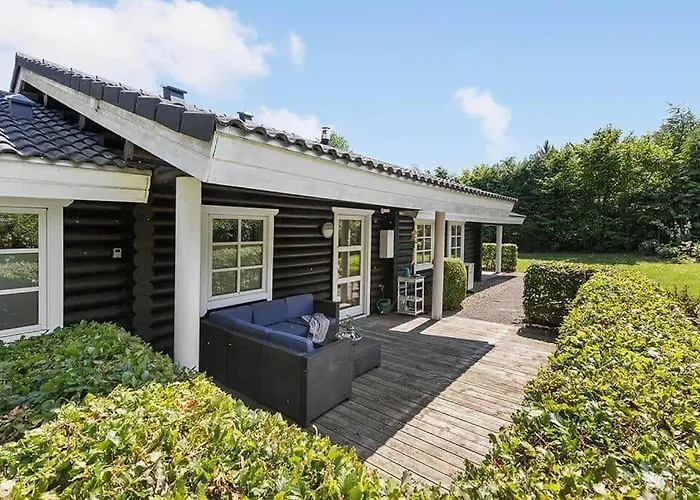 بيت للعطل 8860-glesborg-floden-72 *